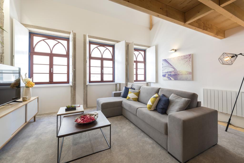 Lovelystay-Modern Loft City Center بورتو المظهر الخارجي الصورة